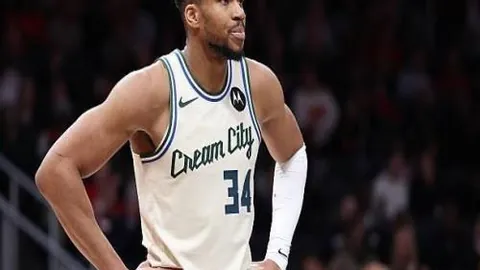 津琴科改名引热议，球迷观点分歧大？